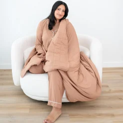 Kyte Baby Adult Quilted Blanket in 2.5 Latte Hot