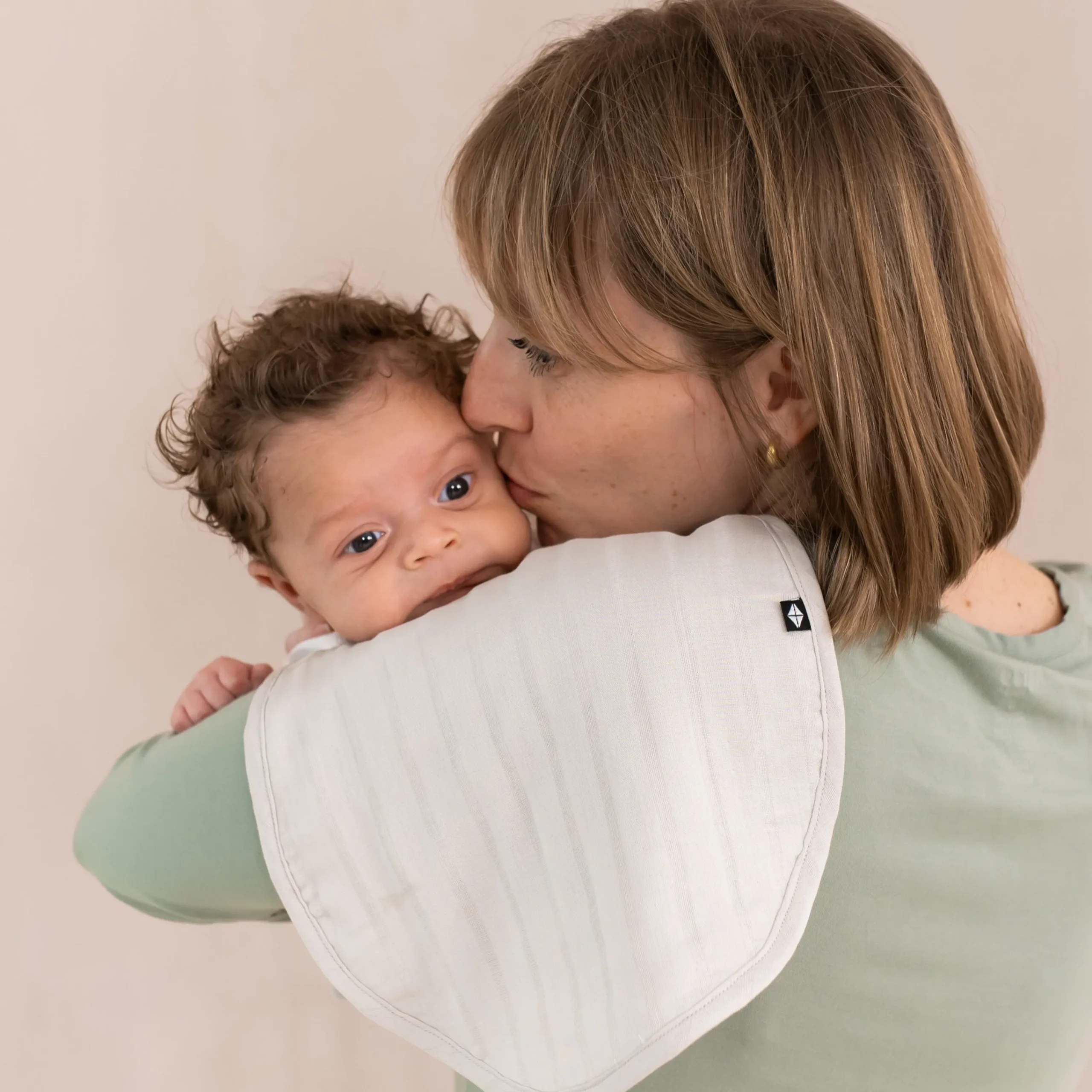 Kyte Baby Bamboo Muslin Burp Cloth in Oat Online