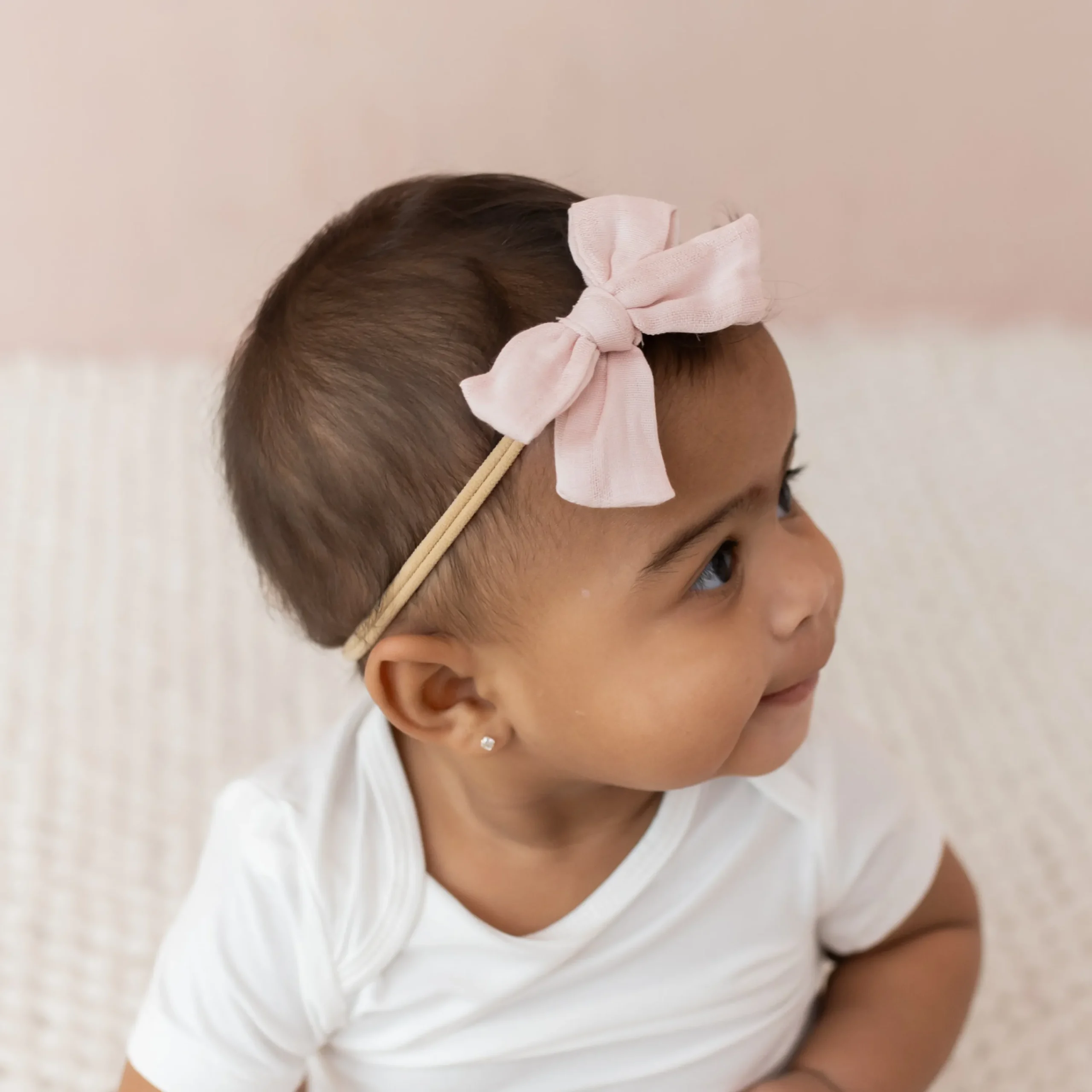 Kyte Baby Bamboo Muslin Medium Bow in Blush Outlet