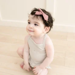 Kyte Baby Bamboo Muslin Medium Bow in Dusty Rose Sale