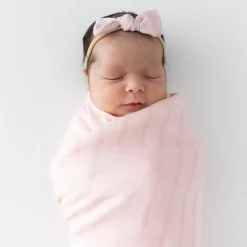 Kyte Baby Bamboo Muslin Tiny Bow in Blush Best
