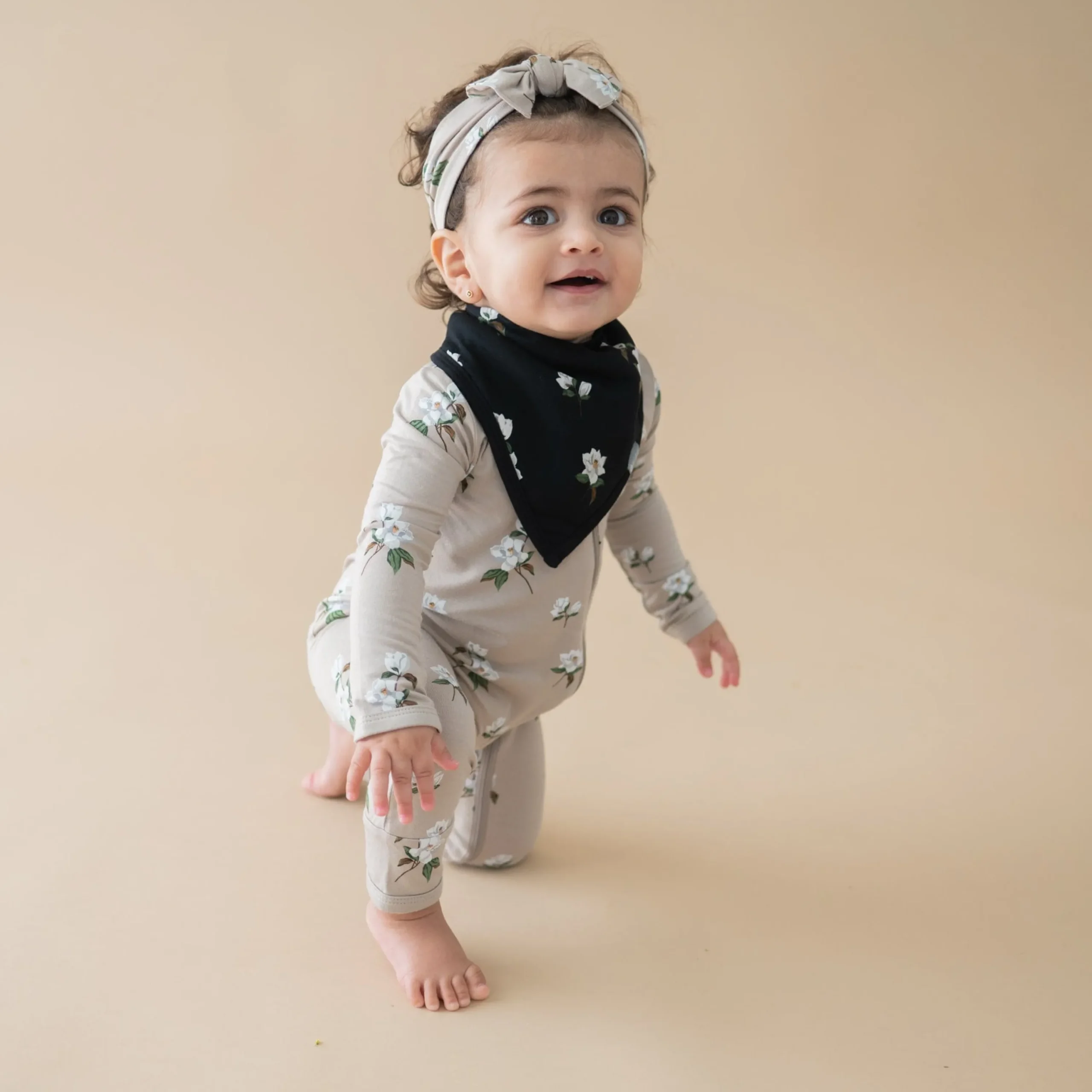 Kyte Baby Bib in Small Midnight Magnolia Online