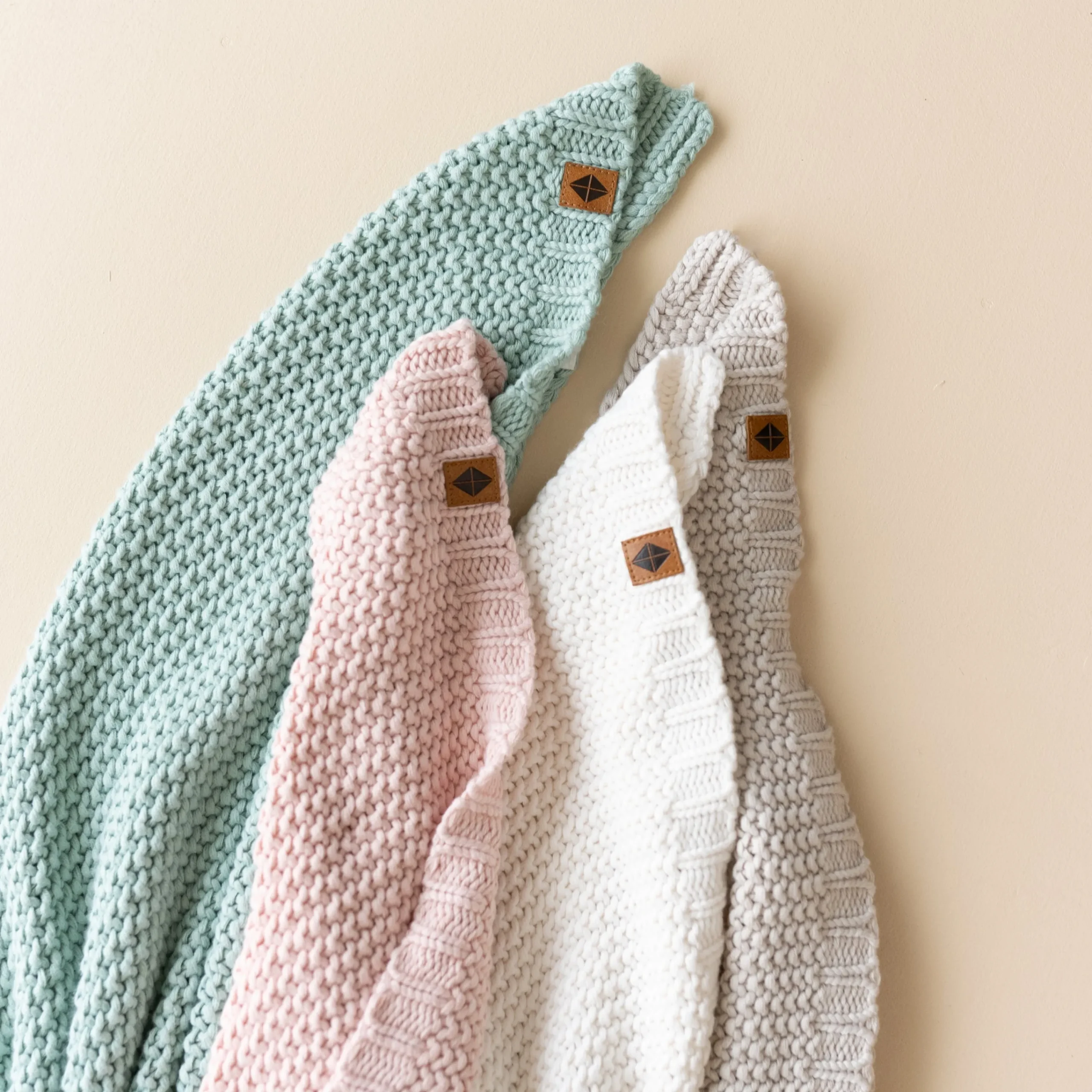 Kyte Baby Chunky Knit Baby Blanket in Blush