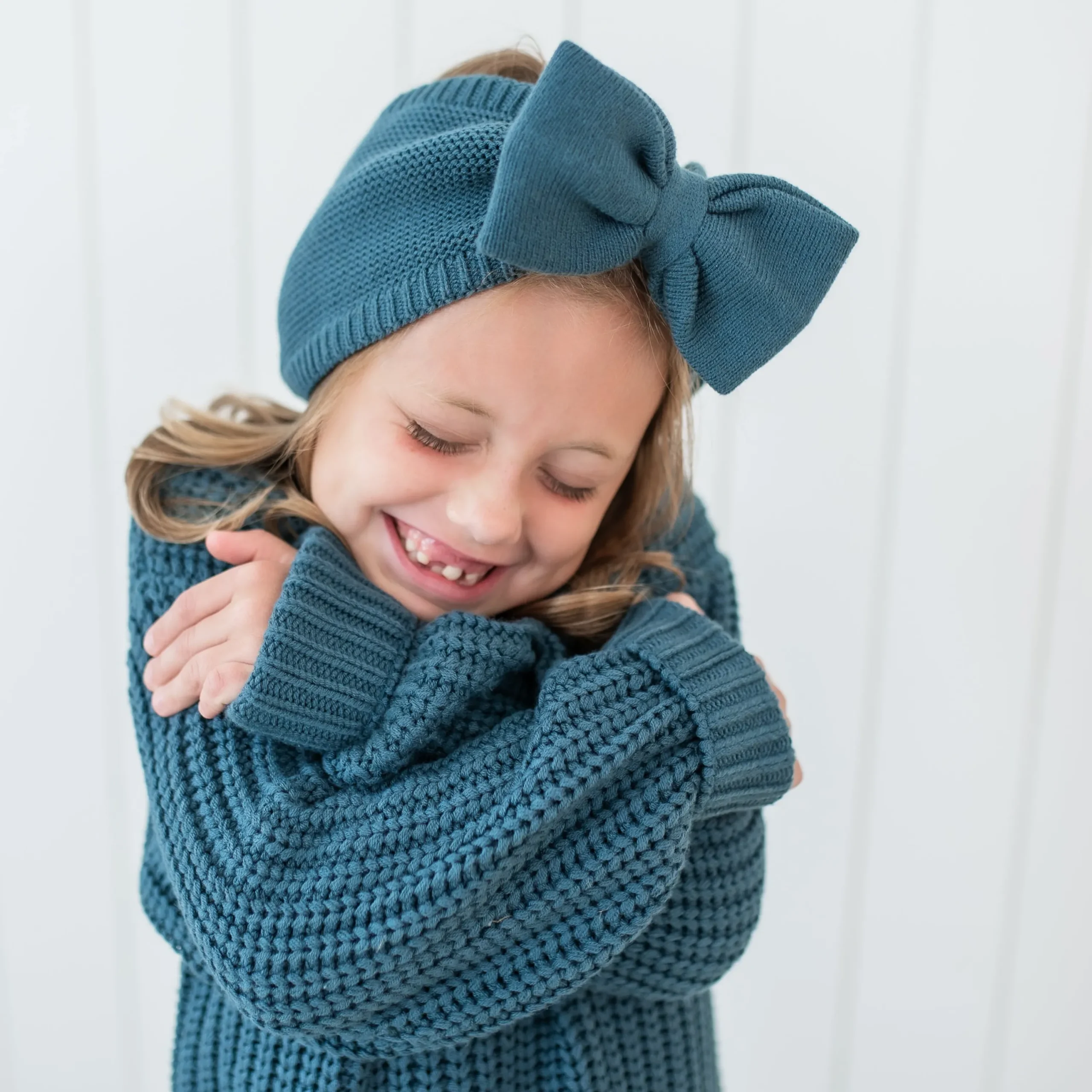 Kyte Baby Chunky Knit Bow Headband in Atlantic Online