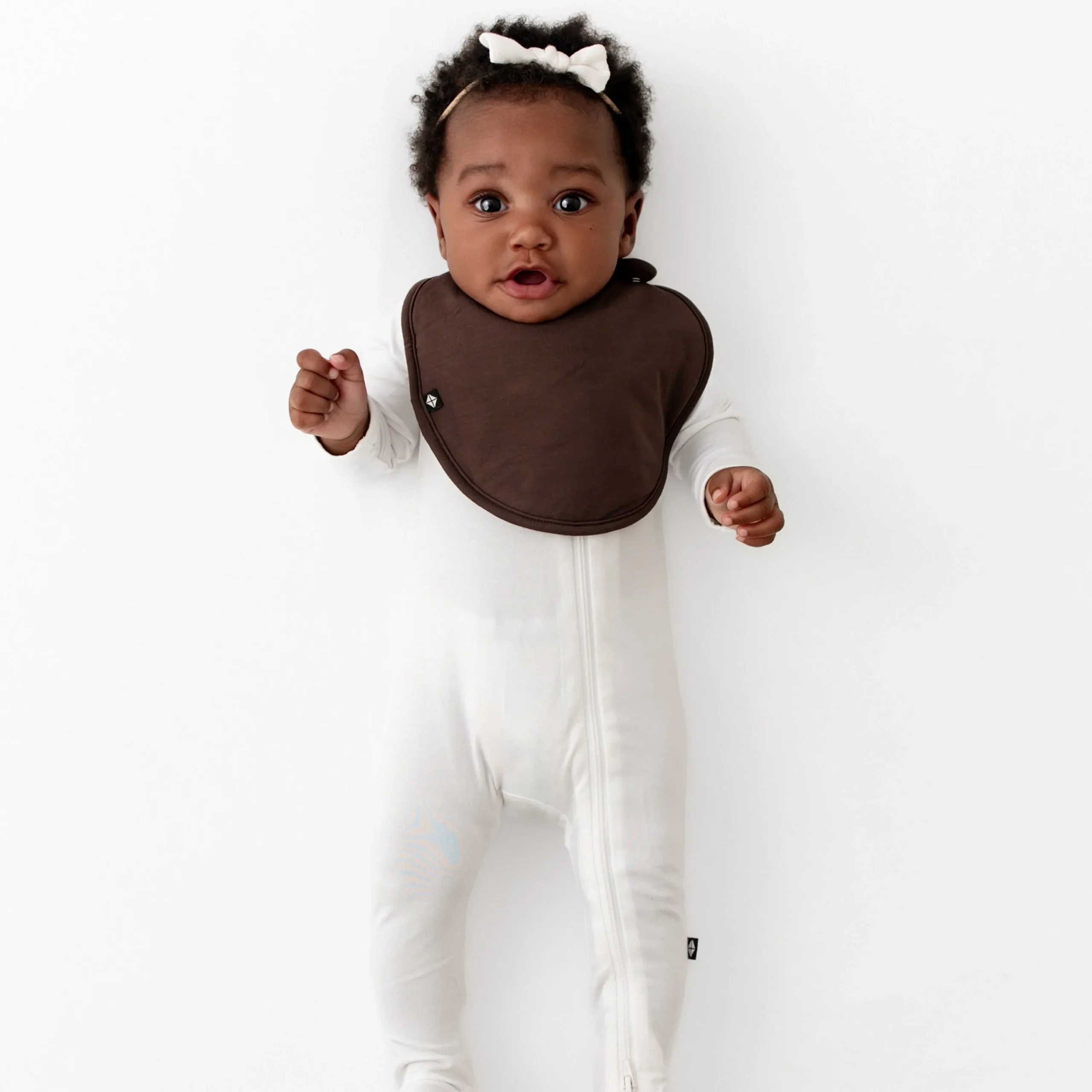 Kyte Baby Cushy Bib in Espresso New