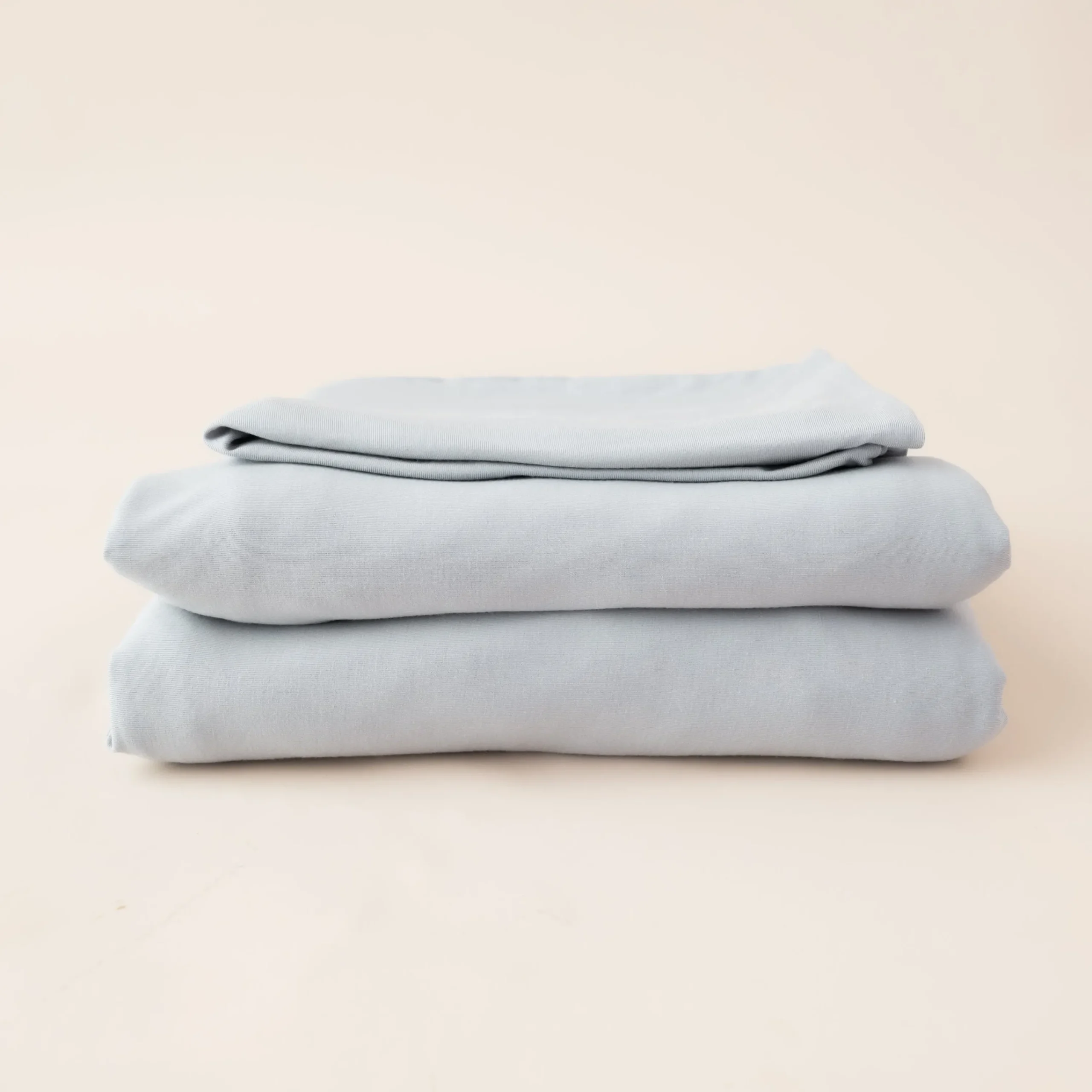 Kyte Baby Fitted Sheet with Pillowcases in Storm Sale