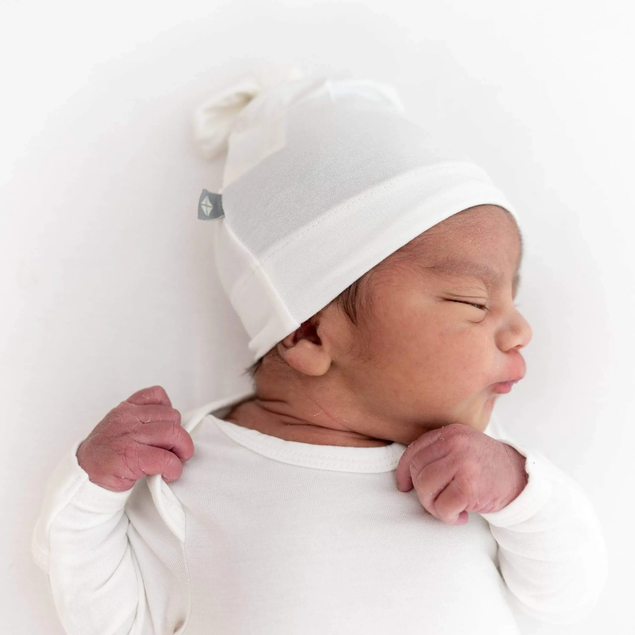 Kyte Baby Knotted Cap in Cloud