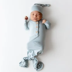 Kyte Baby Knotted Gown with Hat Set in Fog Outlet