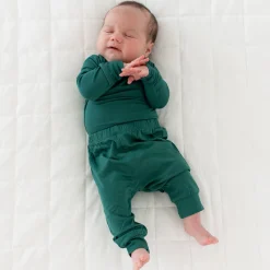 Kyte Baby Long Sleeve Bodysuit in Emerald Hot