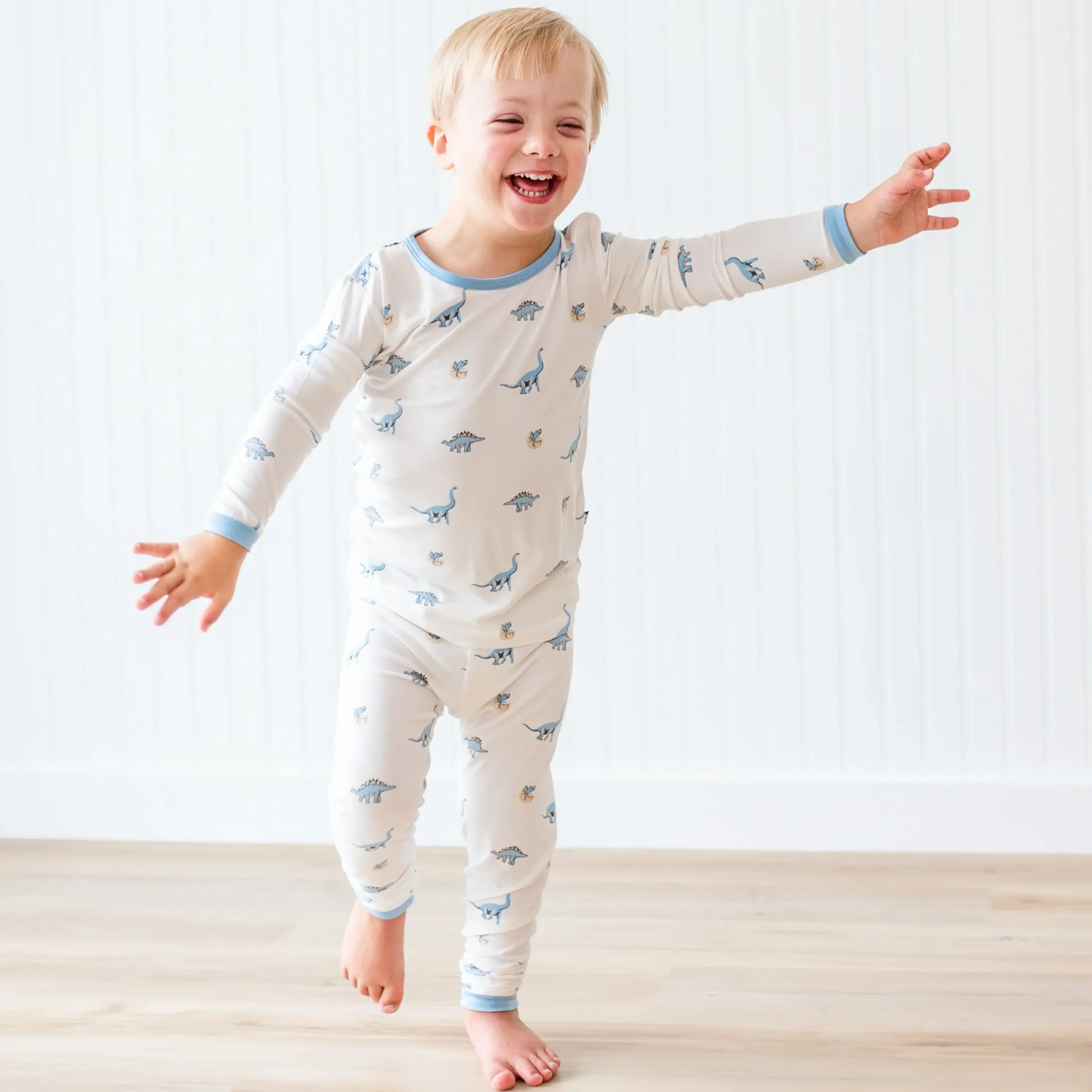 Kyte Baby Long Sleeve Pajamas in Jurassic