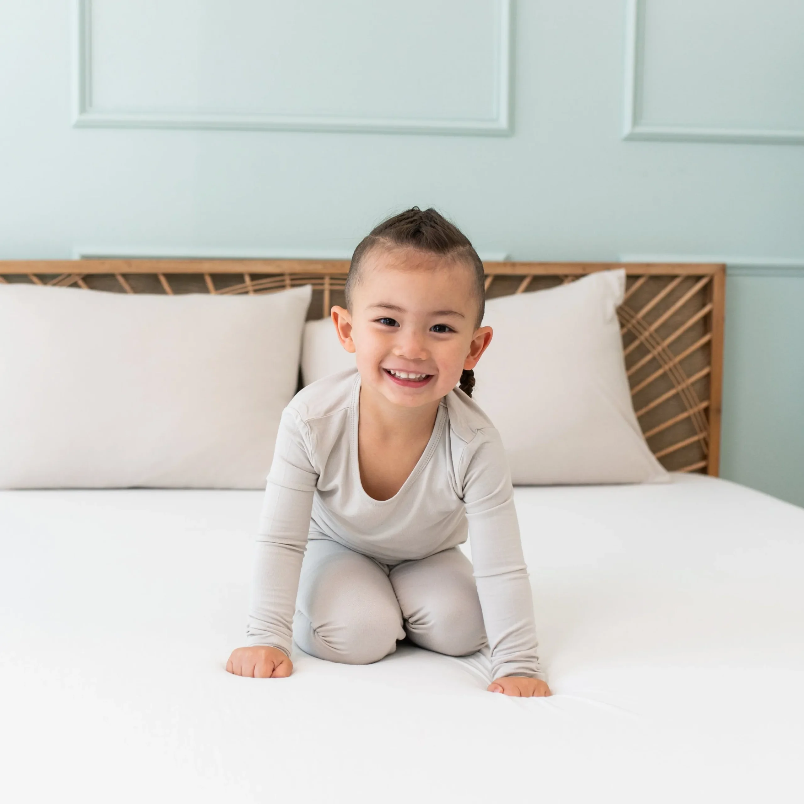 Kyte Baby Long Sleeve Pajamas in Oat Sale