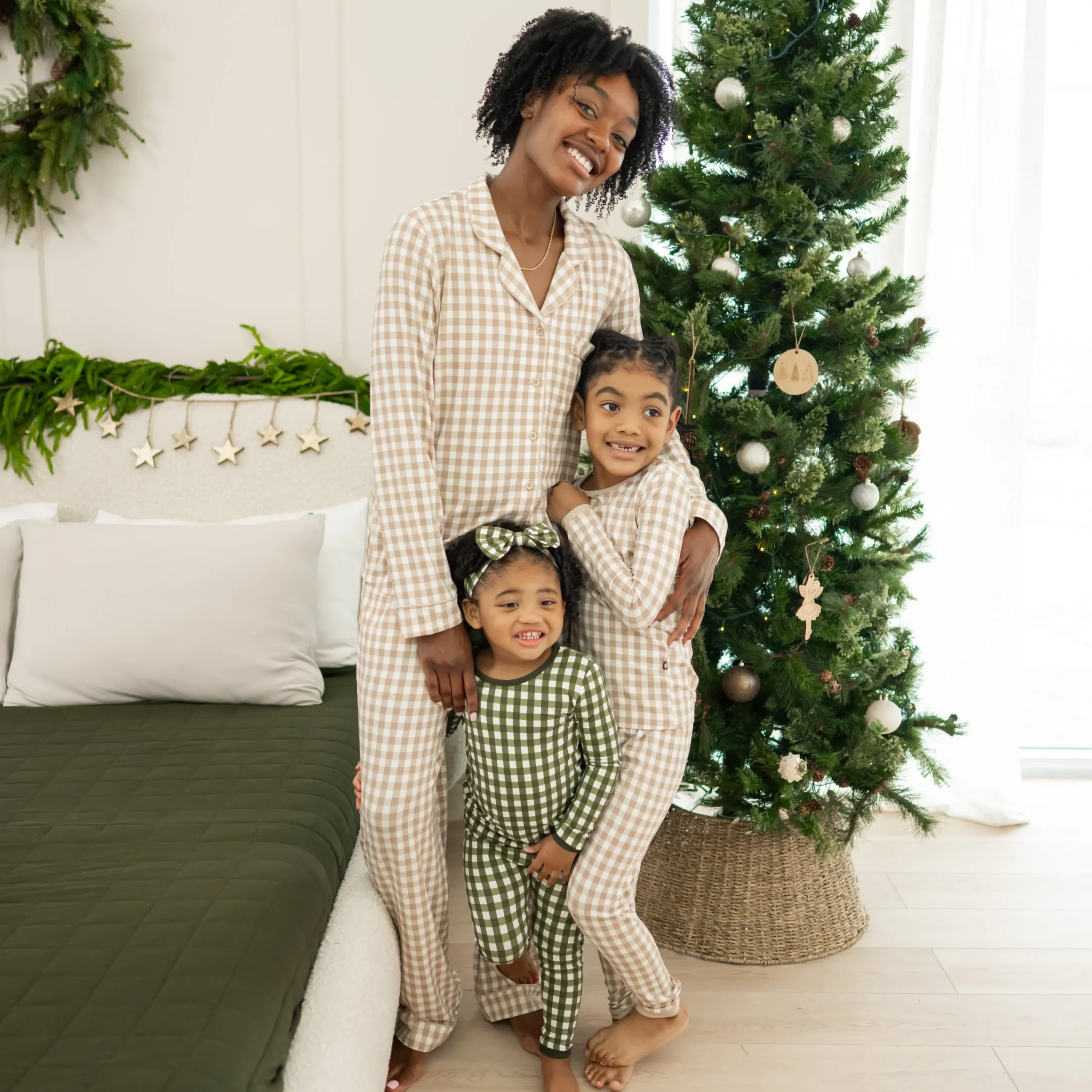 Kyte Baby Long-Sleeved Women's Pajama Set in Gingham Bisque Sale