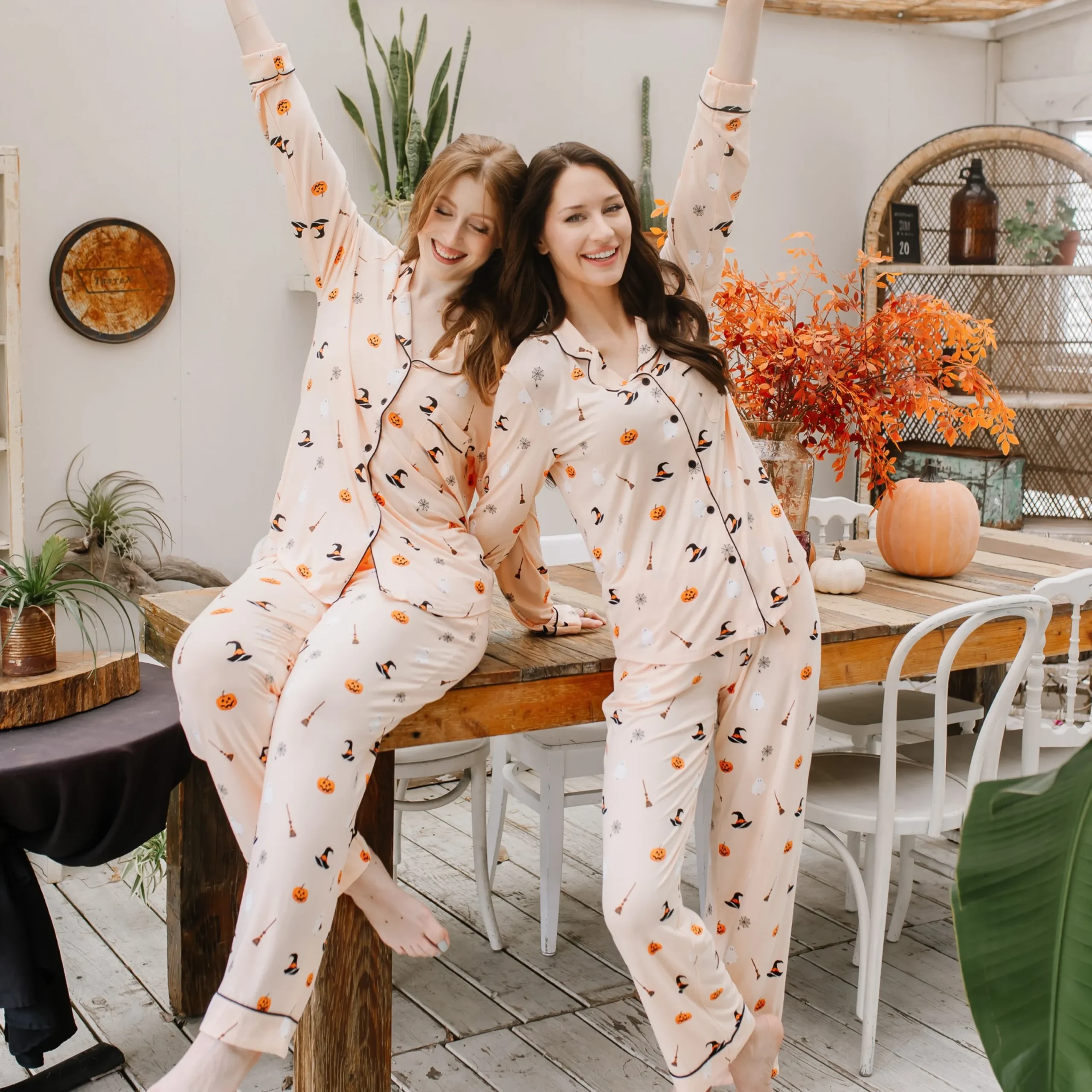 Kyte Baby Long-Sleeved Women's Pajama Set in Bewitched Discount