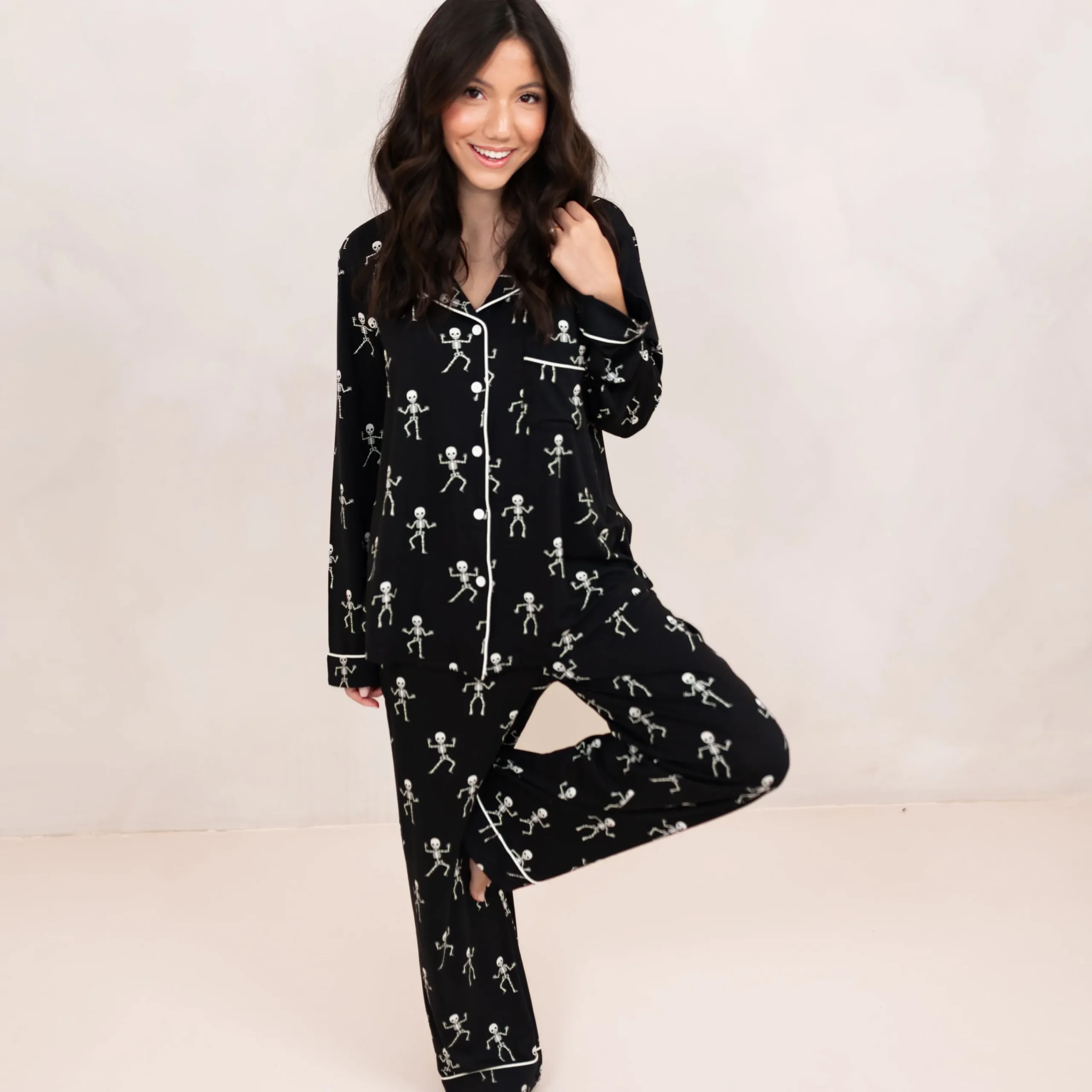 Kyte Baby Long-Sleeved Women's Pajama Set in Skeleton Sale