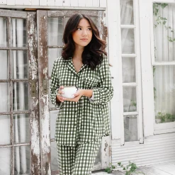 Kyte Baby Long-Sleeved Women's Pajama Set in Gingham Fir