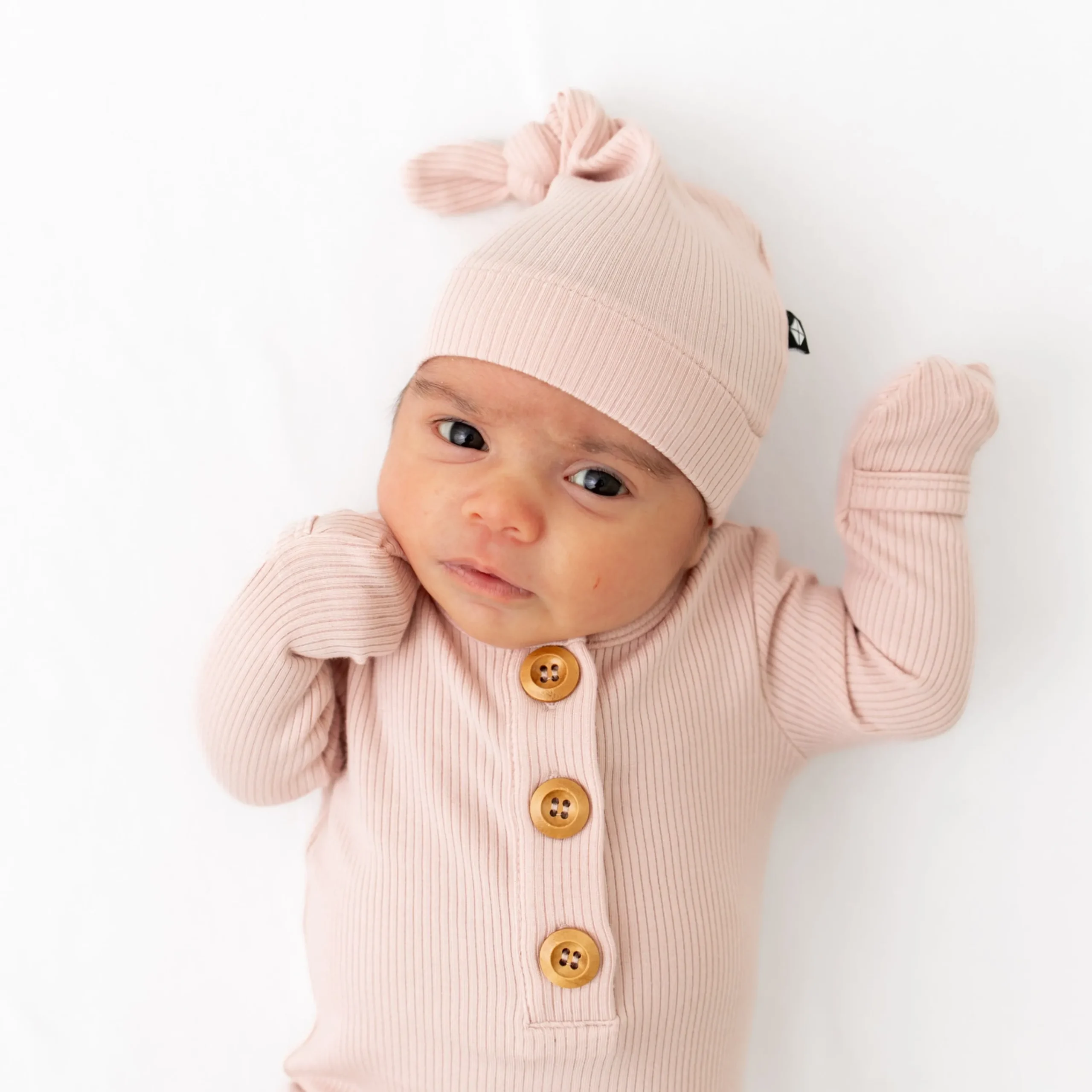 Kyte Baby Ribbed Knotted Gown with Hat Set in Blush