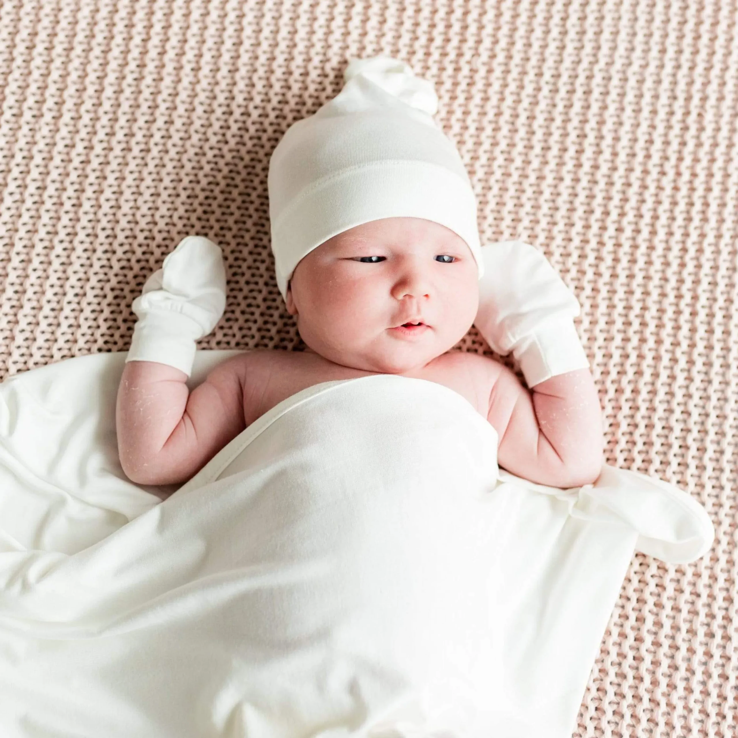Kyte Baby Scratch Mitten in Cloud Outlet