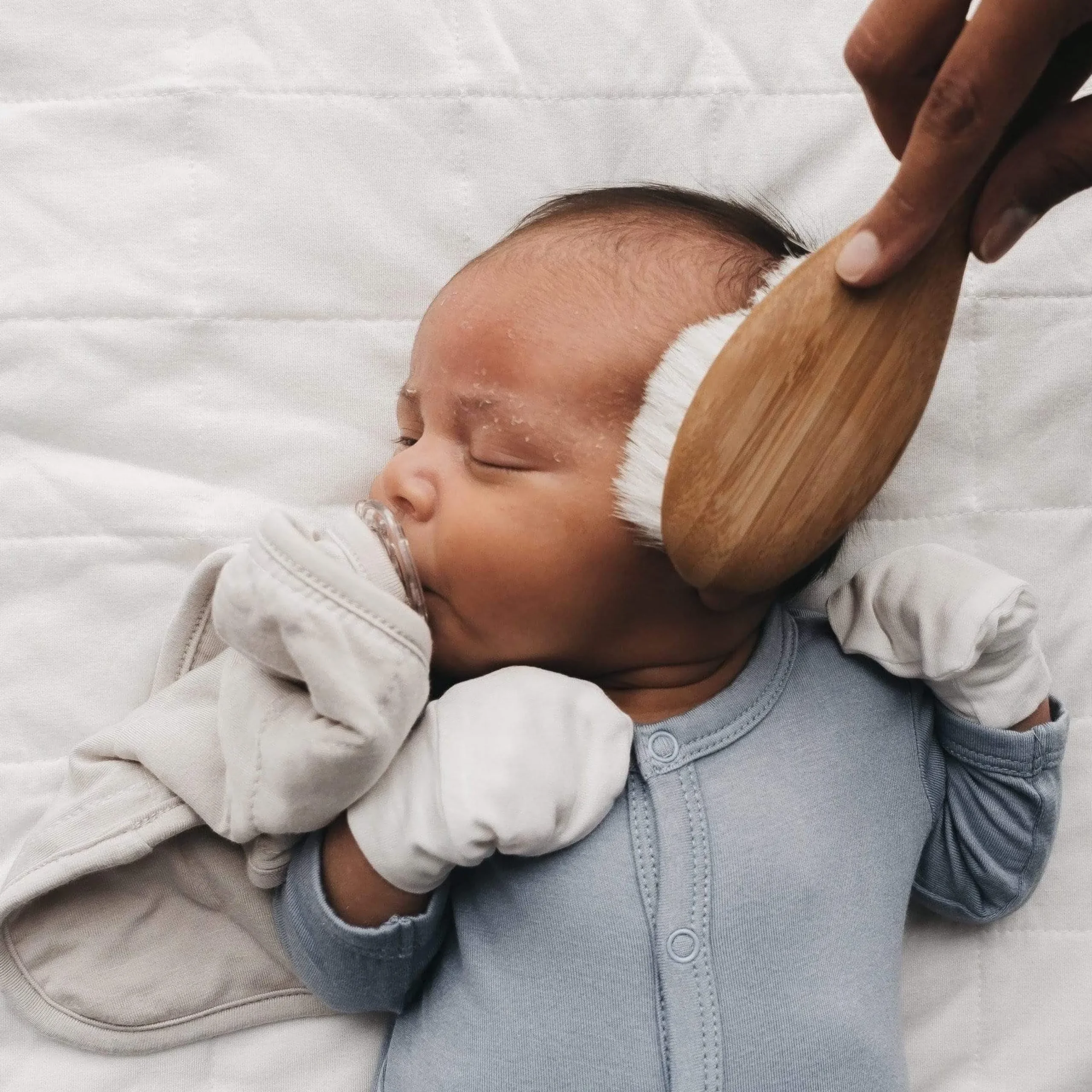 Kyte Baby Scratch Mitten in Cloud Outlet