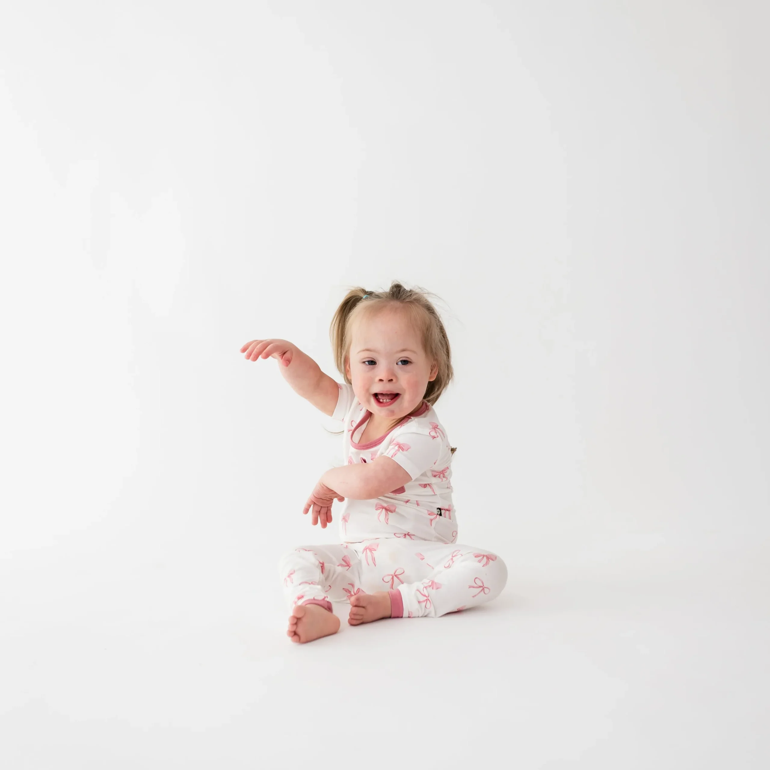 Kyte Baby Short Sleeve with Pants Pajamas in Bow New