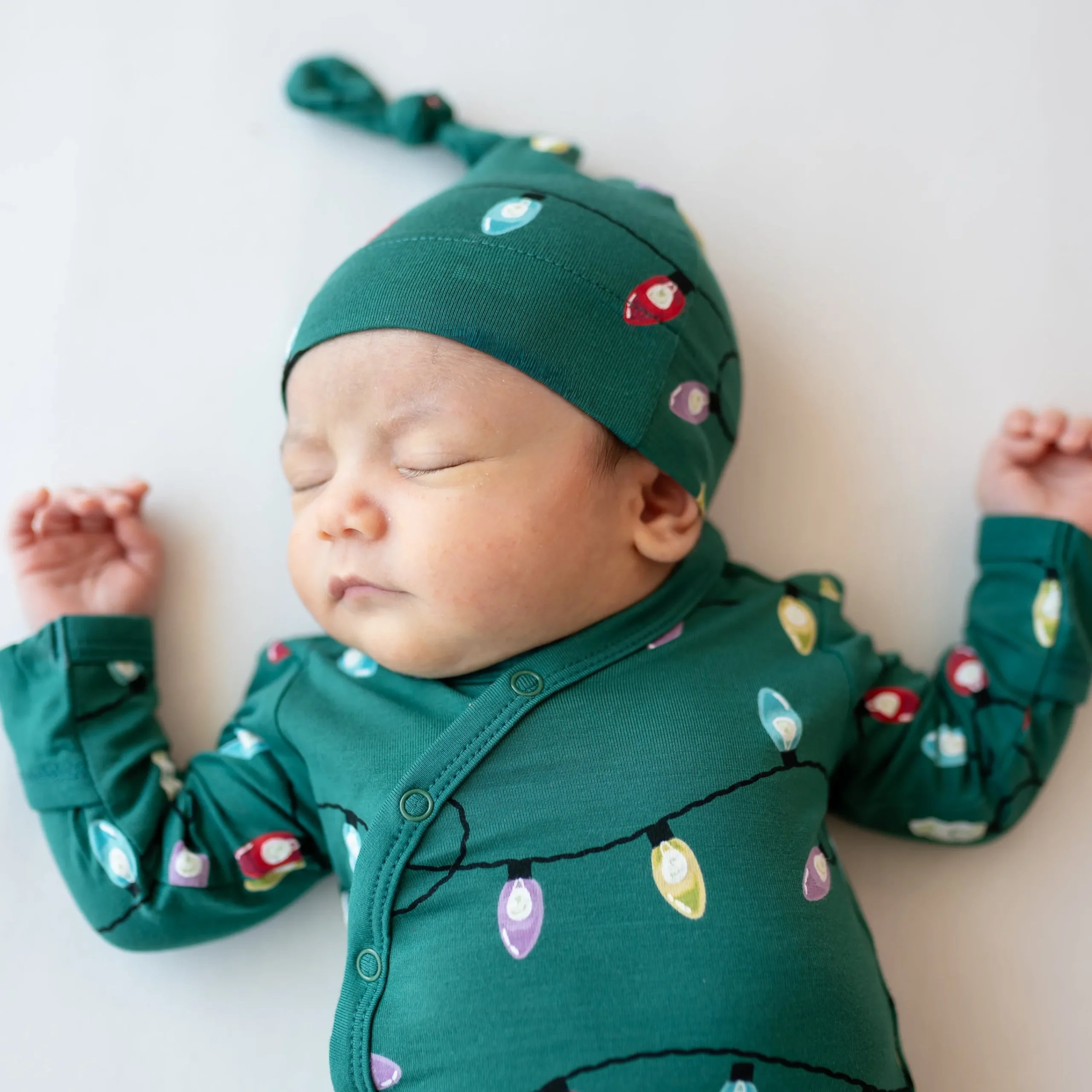Kyte Baby Take Me Home Set with Cap in Merry and Bright Online