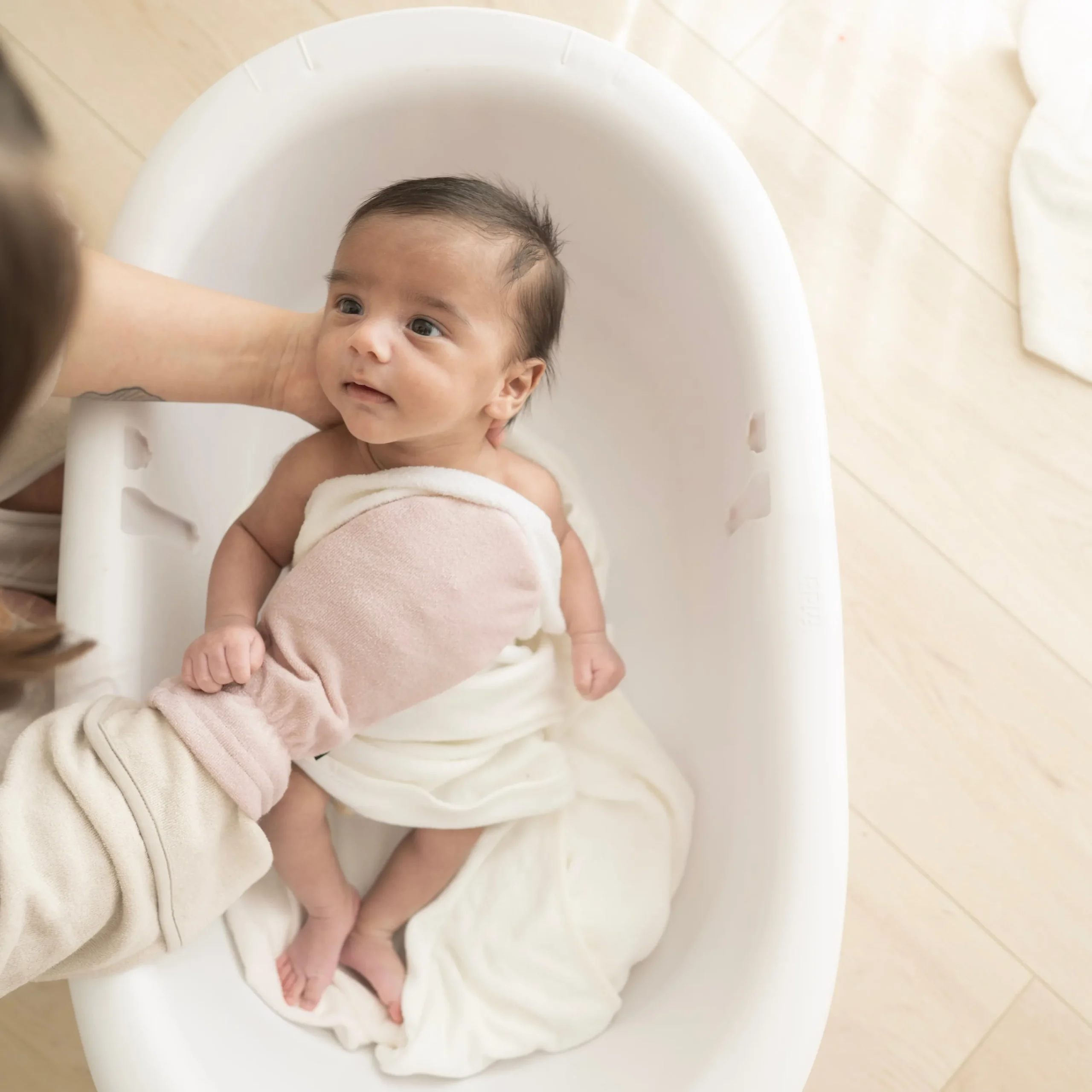 Kyte Baby Terry Bath Mitt in Blush New