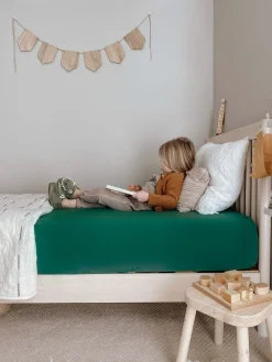 Kyte Baby Twin Sheet in Emerald New