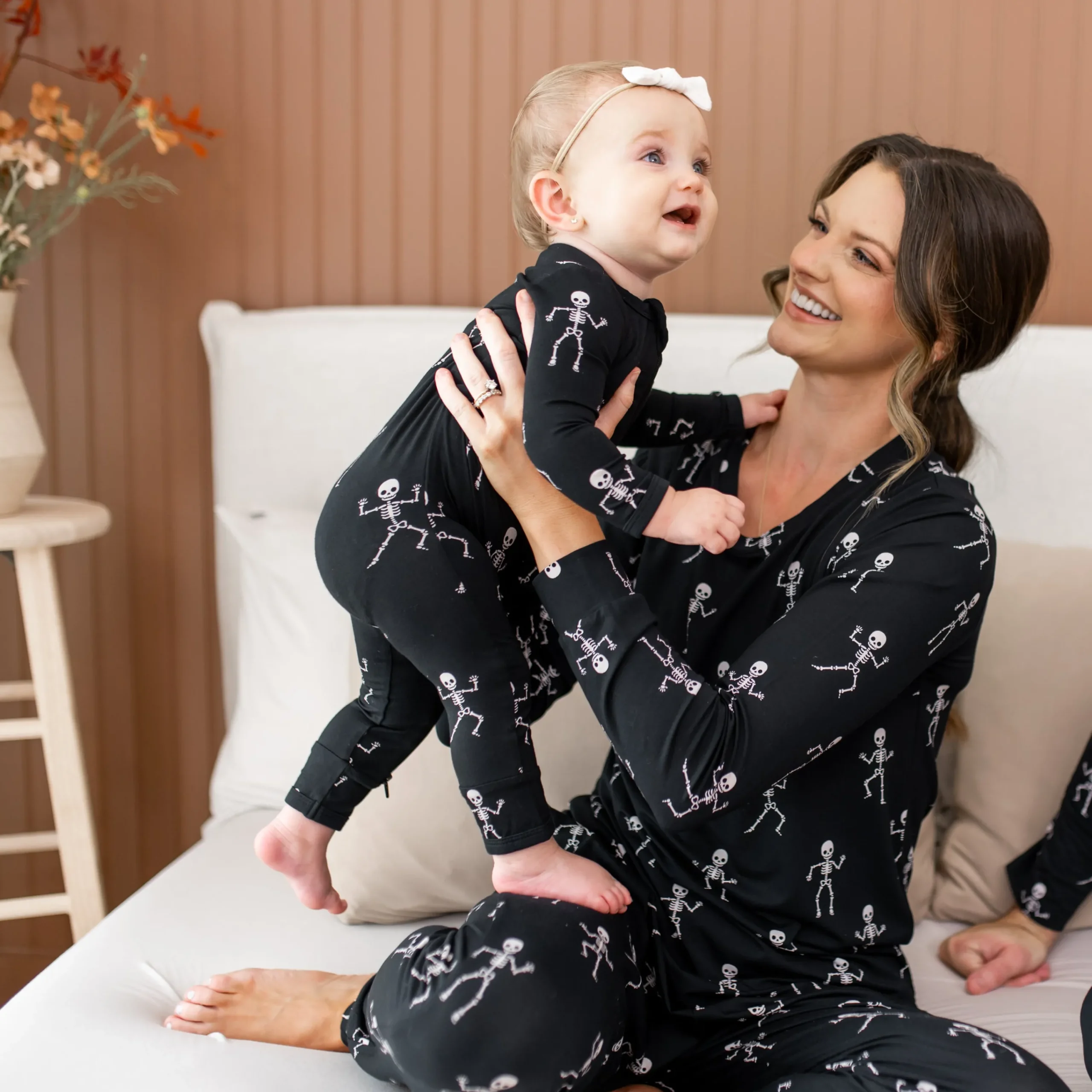 Kyte Baby Women's Jogger Pajama Set in Skeleton Best