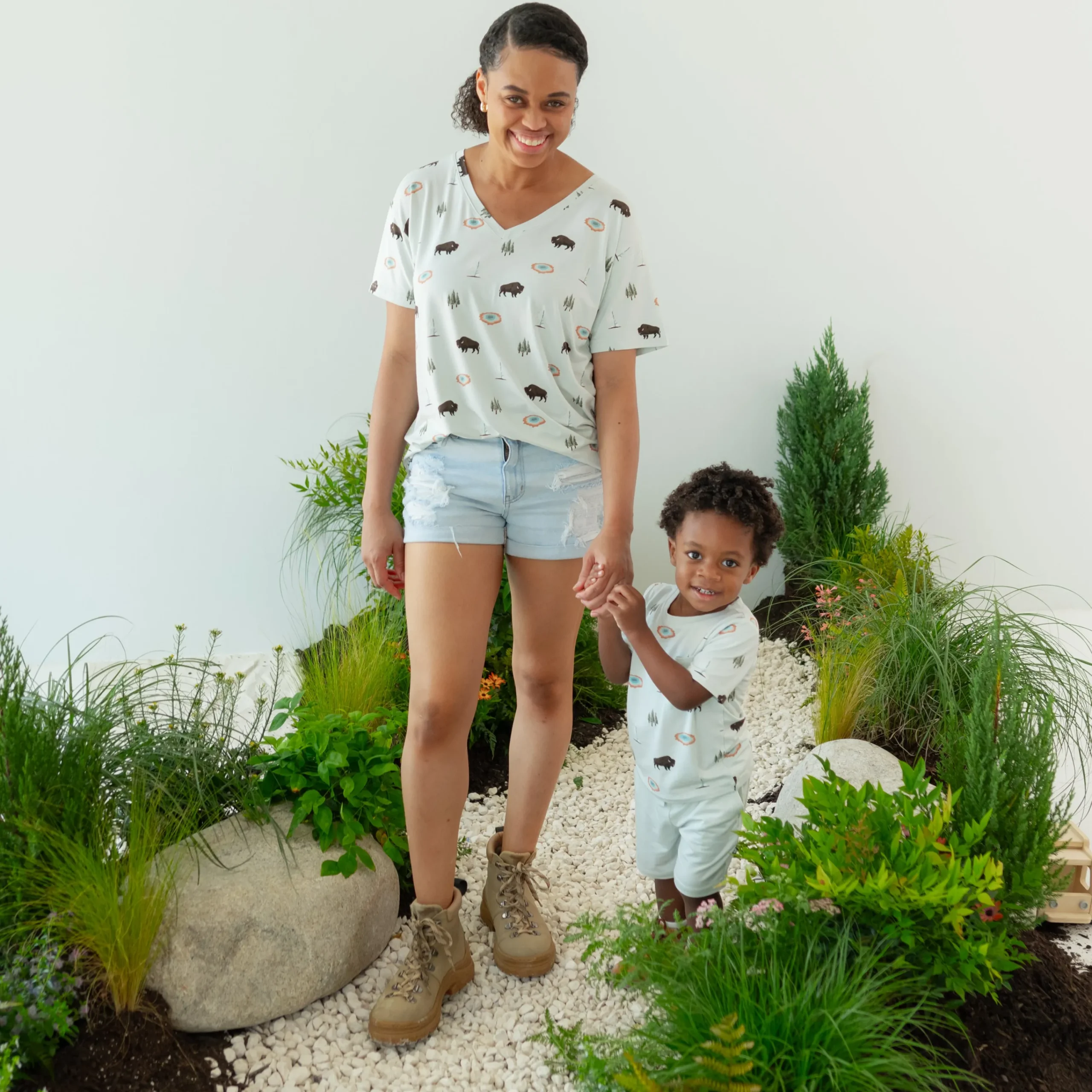 Kyte Baby Women's Relaxed Fit V-Neck in Yellowstone Online