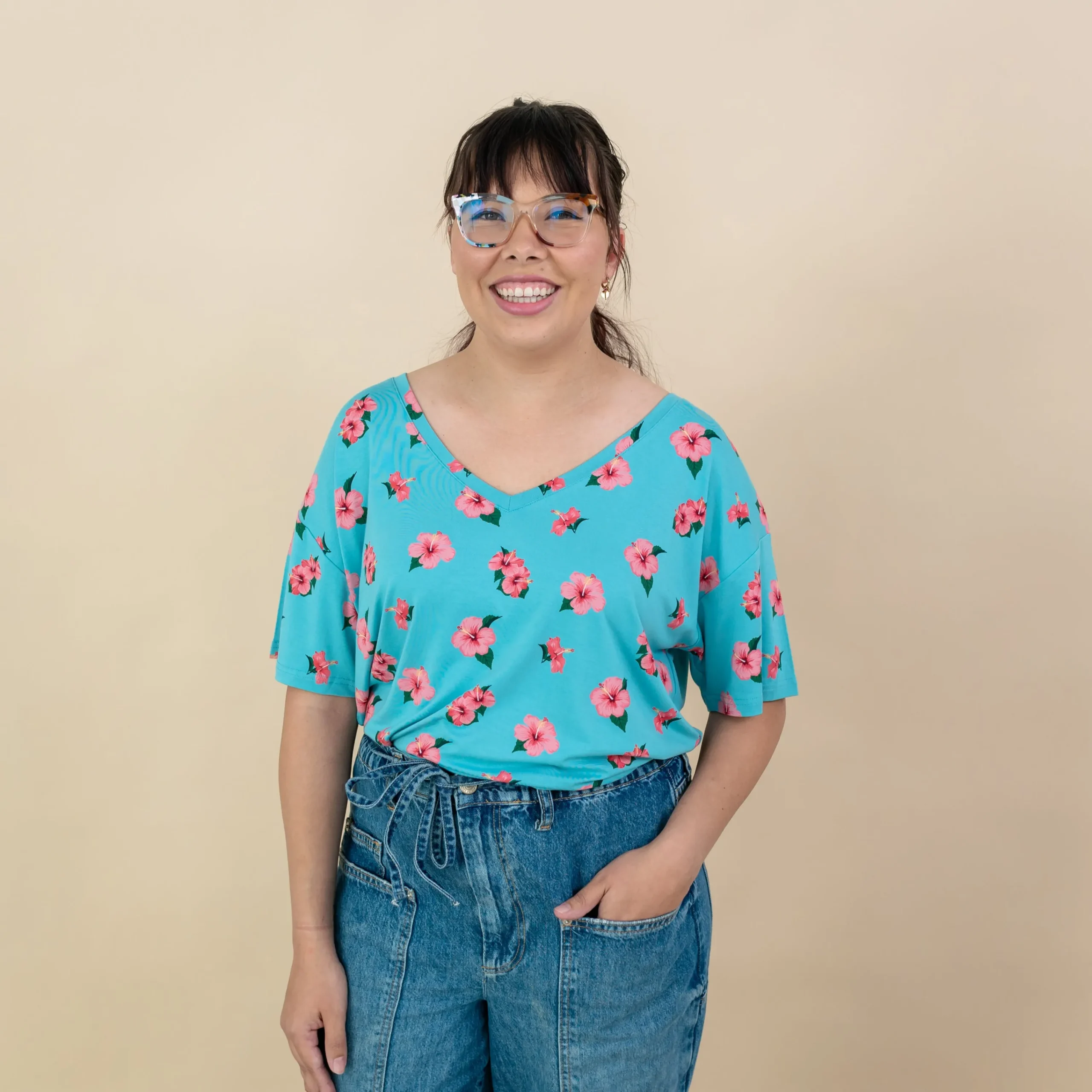 Kyte Baby Women’s Relaxed Fit V-Neck in Hibiscus Online