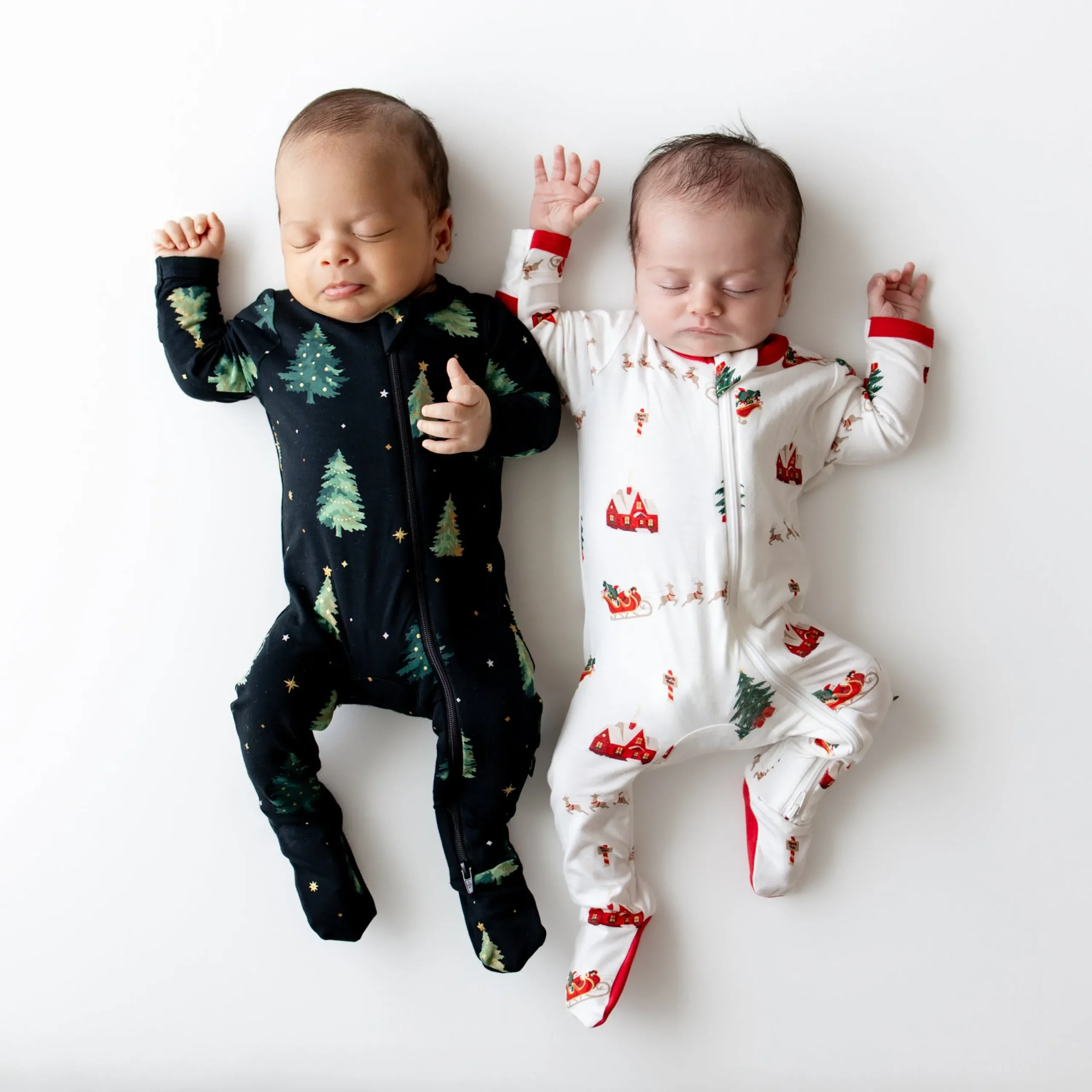 Kyte Baby Zippered Footie in Santa Sleigh Clearance