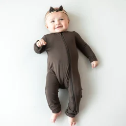 Kyte Baby Zippered Romper in Espresso Hot
