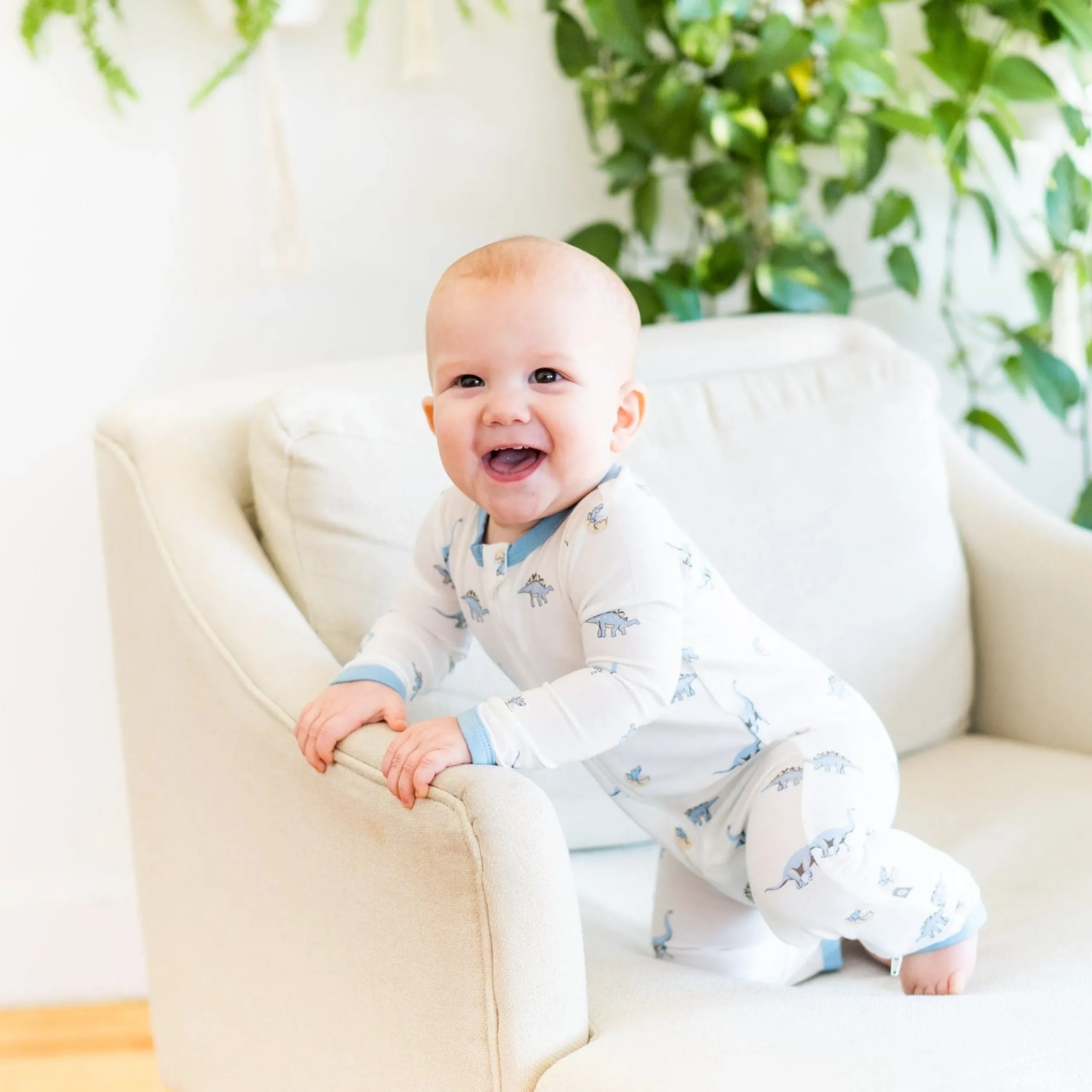 Kyte Baby Zippered Romper in Jurassic New