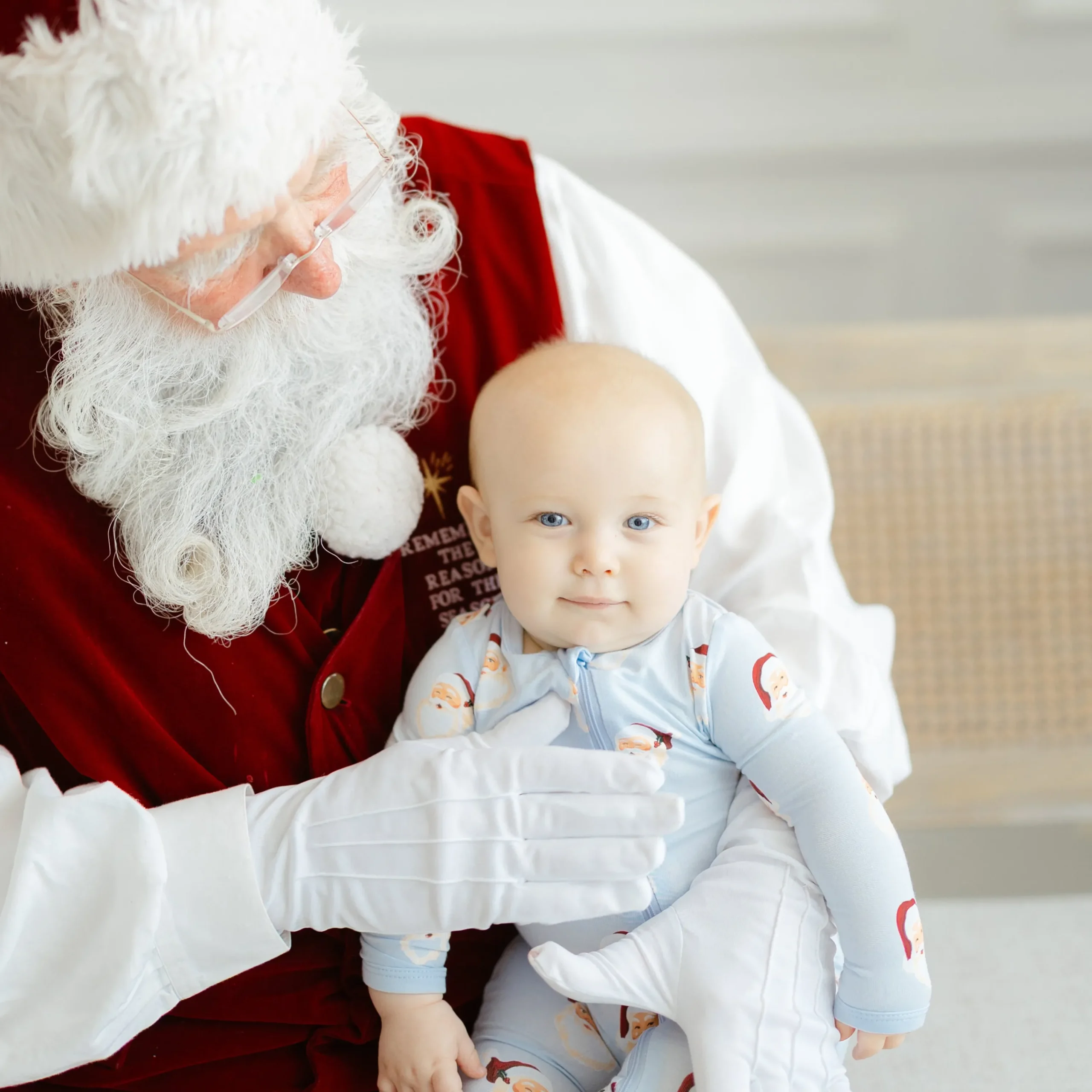 Kyte Baby Zippered Romper in Vintage Santa Discount