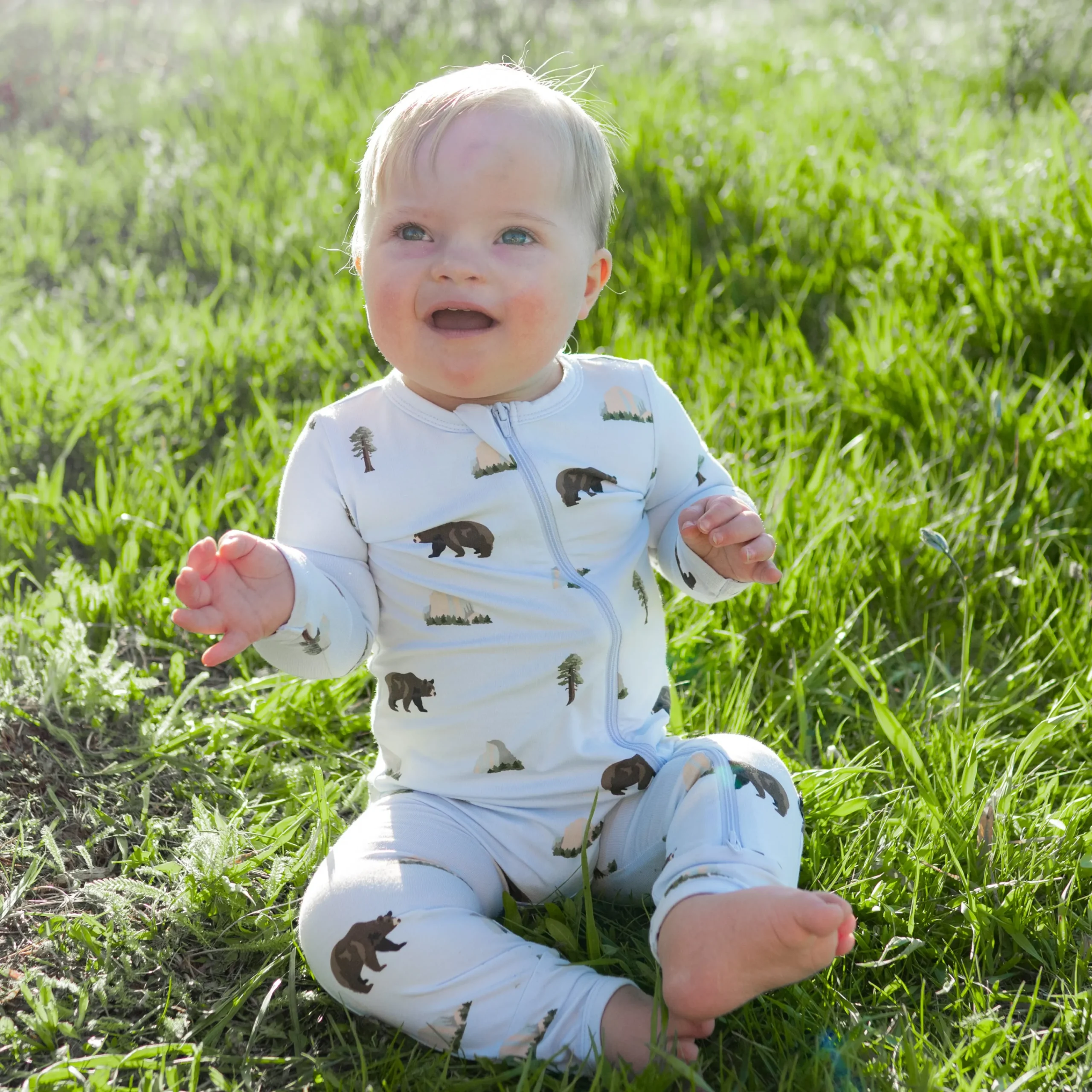 Kyte Baby Zippered Romper in Yosemite Clearance