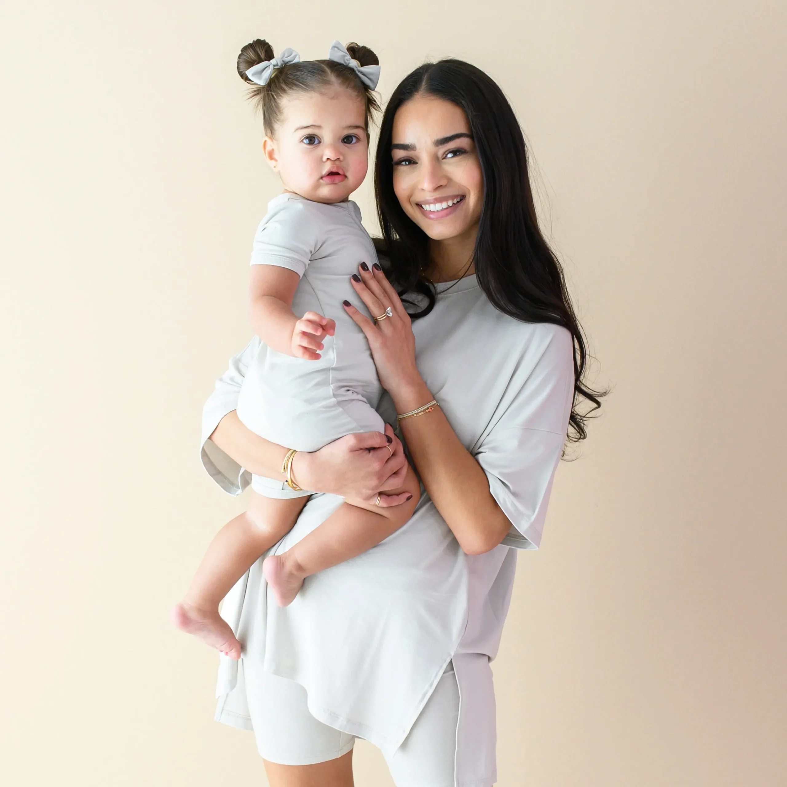 Kyte Baby Zippered Shortall Romper in Oat Clearance